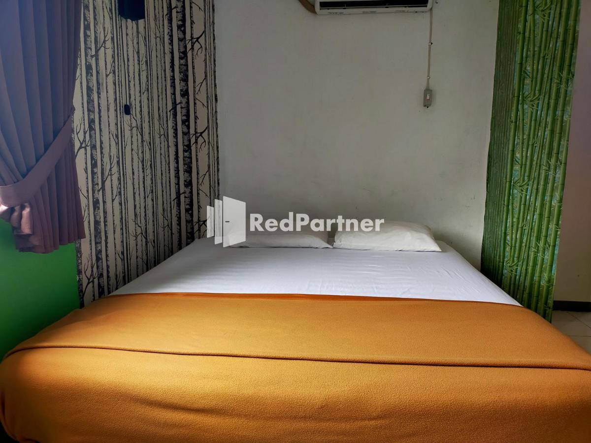 Hotel Ayu Lestari Ternate Redpartner Buitenkant foto