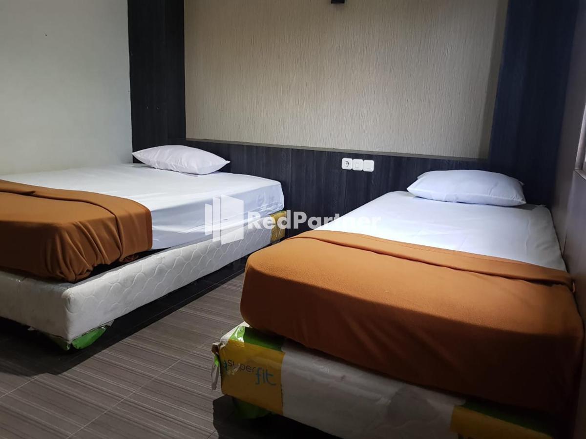 Hotel Ayu Lestari Ternate Redpartner Buitenkant foto