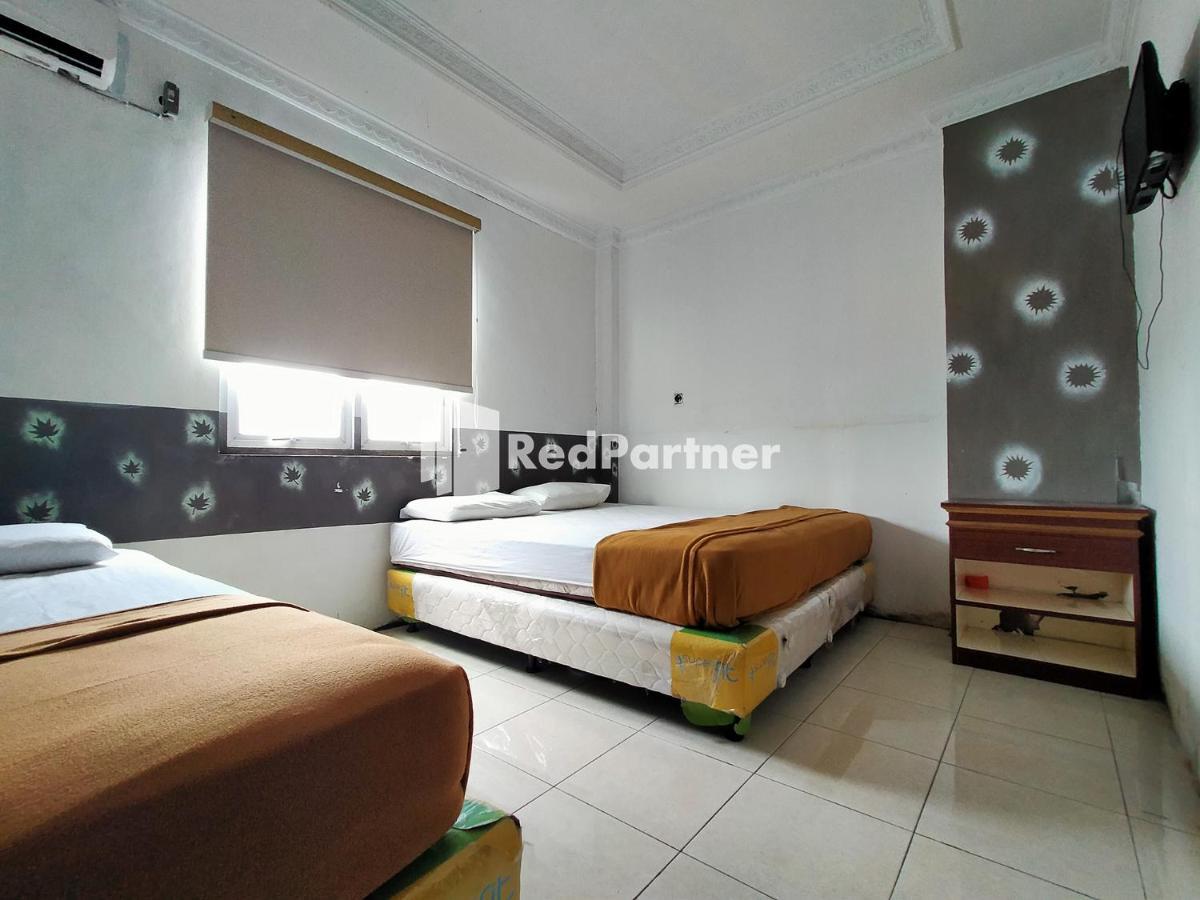 Hotel Ayu Lestari Ternate Redpartner Buitenkant foto