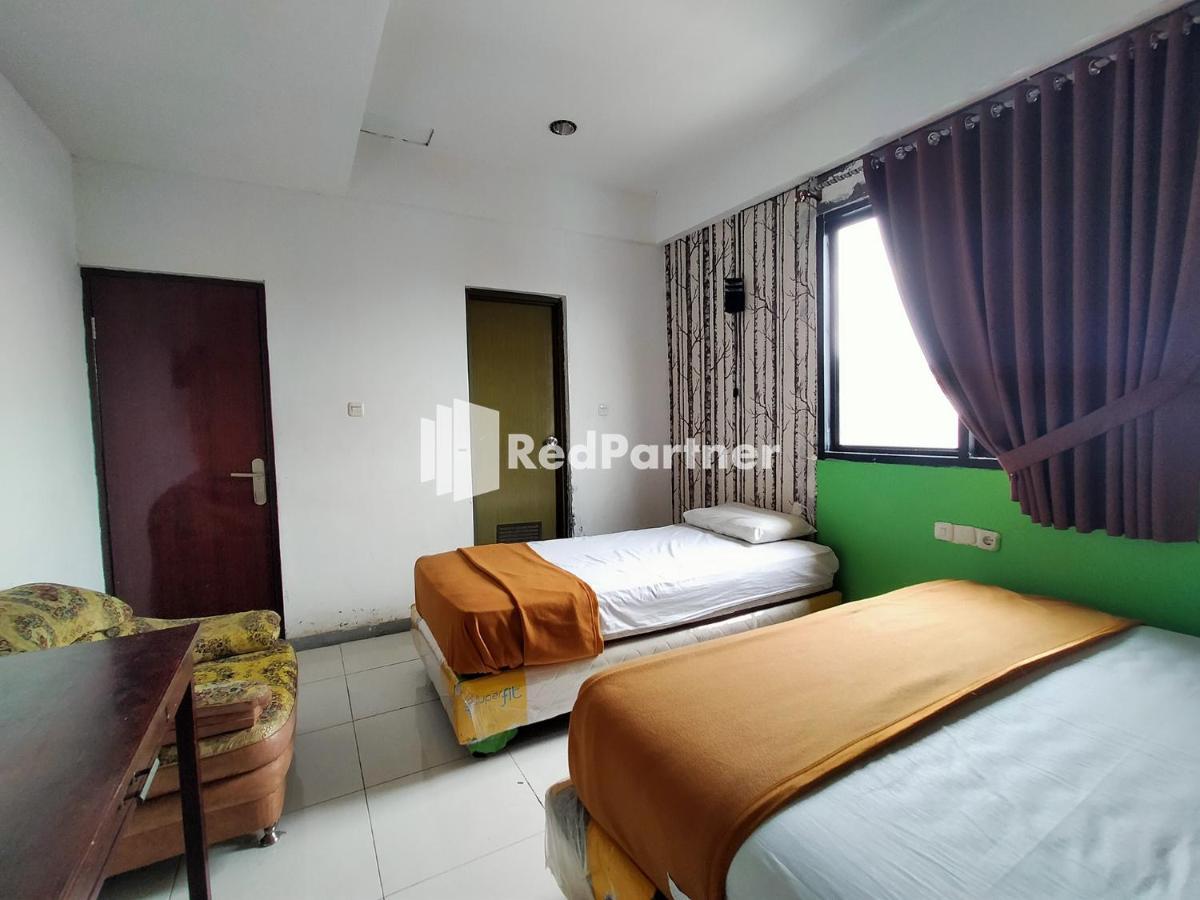 Hotel Ayu Lestari Ternate Redpartner Buitenkant foto