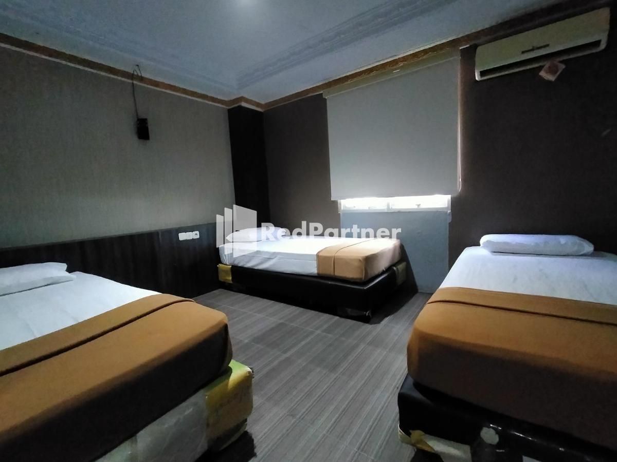 Hotel Ayu Lestari Ternate Redpartner Buitenkant foto