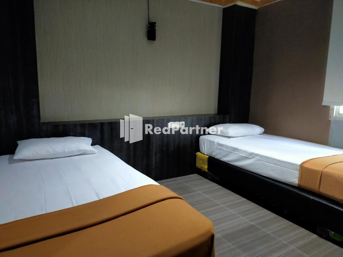 Hotel Ayu Lestari Ternate Redpartner Buitenkant foto