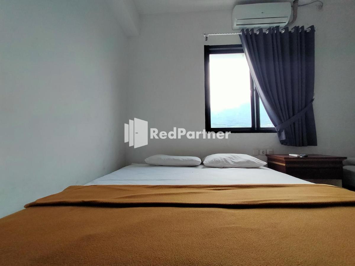 Hotel Ayu Lestari Ternate Redpartner Buitenkant foto