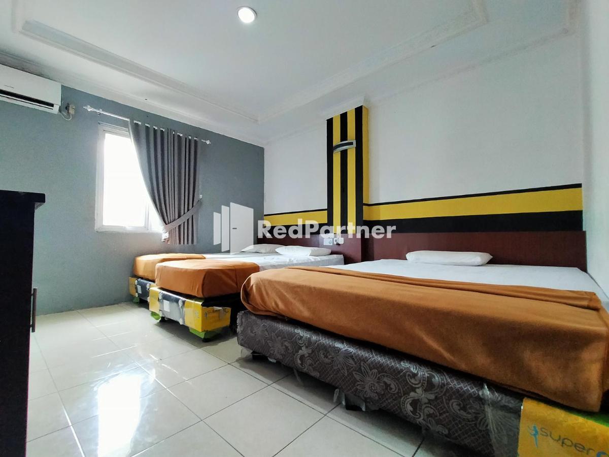 Hotel Ayu Lestari Ternate Redpartner Buitenkant foto