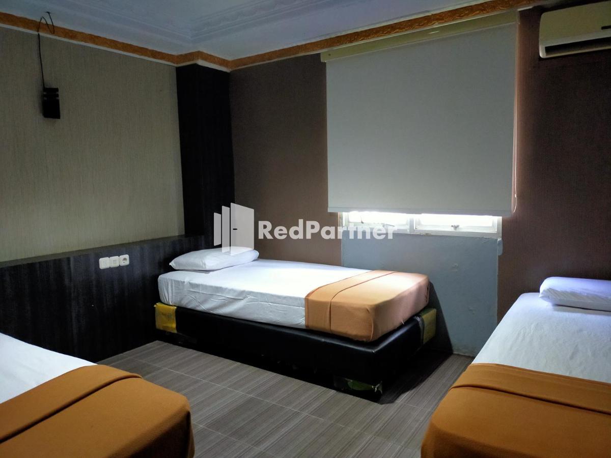 Hotel Ayu Lestari Ternate Redpartner Buitenkant foto