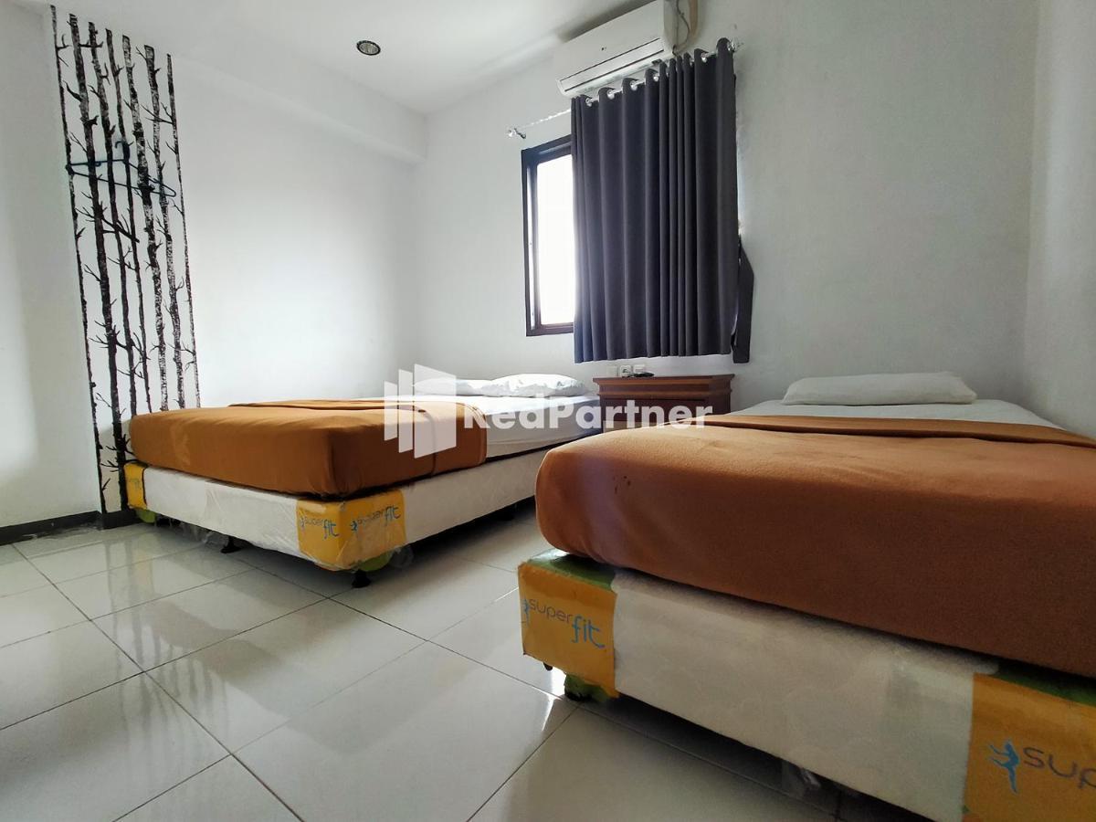 Hotel Ayu Lestari Ternate Redpartner Buitenkant foto