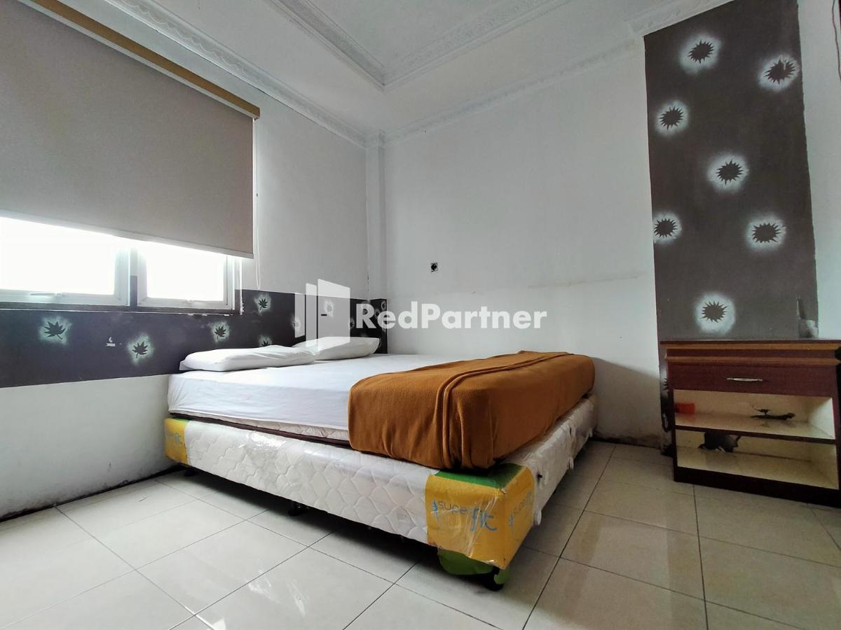 Hotel Ayu Lestari Ternate Redpartner Buitenkant foto