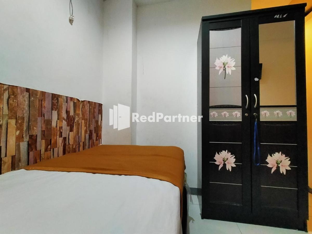 Hotel Ayu Lestari Ternate Redpartner Buitenkant foto