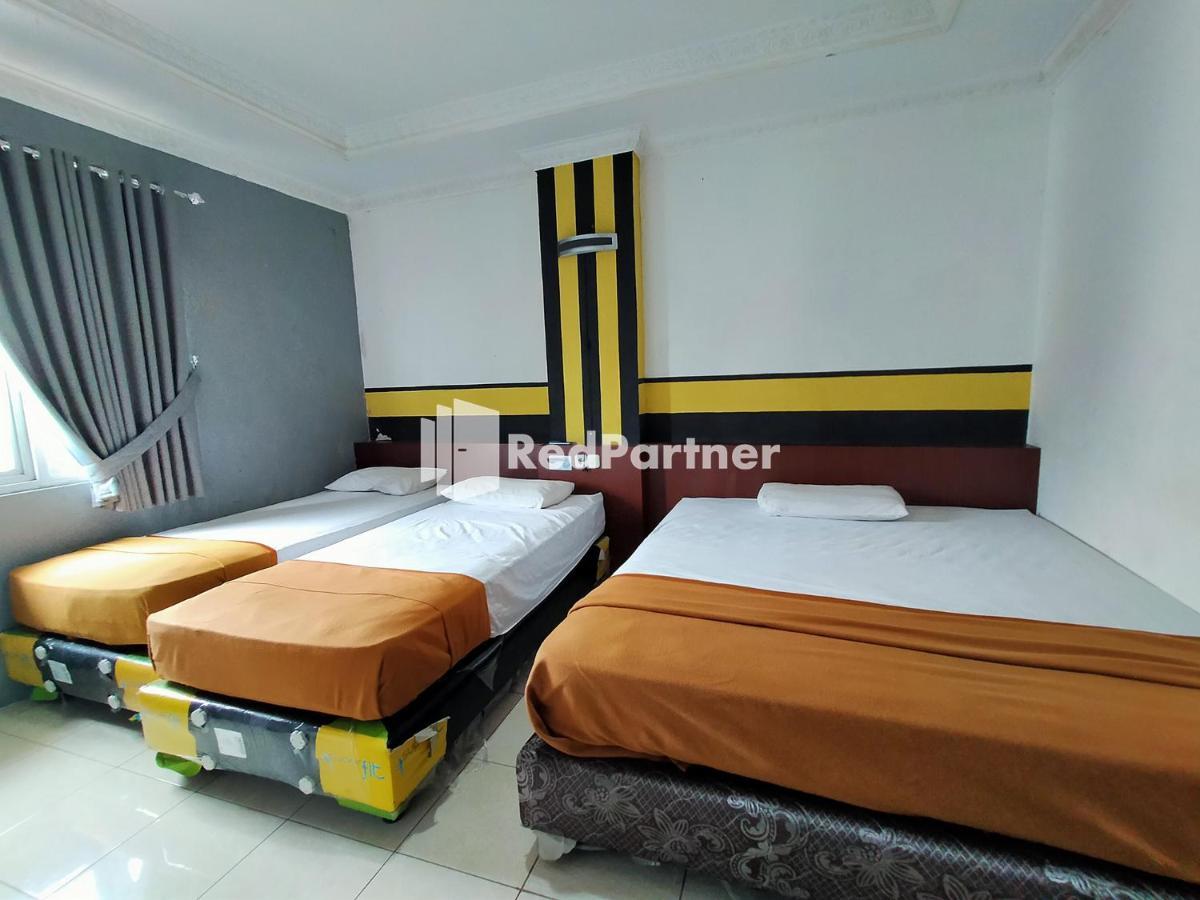 Hotel Ayu Lestari Ternate Redpartner Buitenkant foto